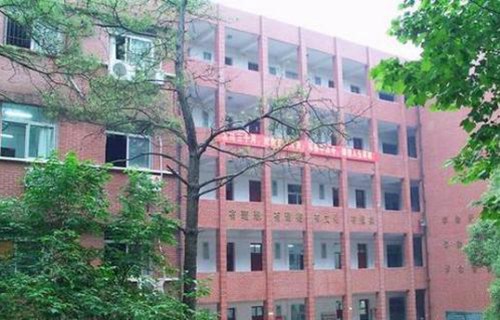 靖江市建筑職業(yè)學(xué)校