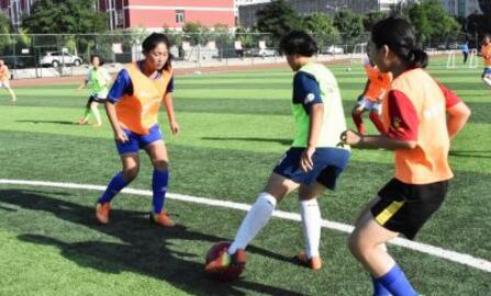 大連市足球運(yùn)動(dòng)學(xué)校