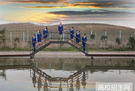 新疆天山職業(yè)技術(shù)學(xué)院