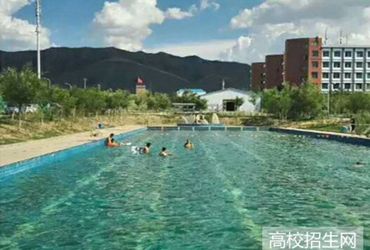 新疆天山職業(yè)技術(shù)學(xué)院