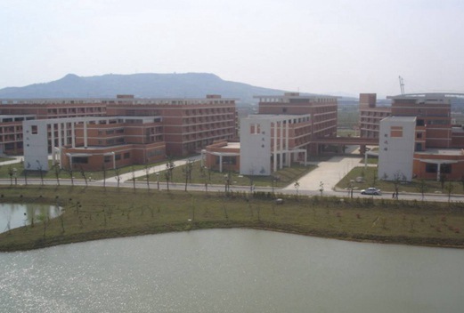 新疆應(yīng)用職業(yè)技術(shù)學(xué)院