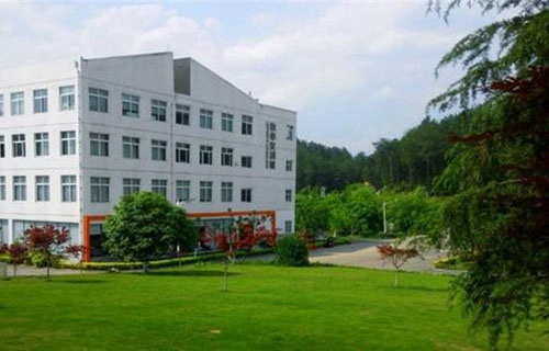 白水職業(yè)中等專業(yè)學(xué)校