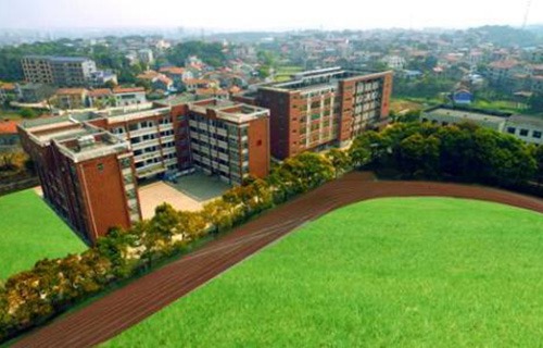 西峰隴東職業(yè)中等專業(yè)學(xué)校