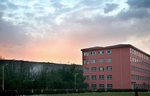 陜西工貿(mào)職業(yè)中等專業(yè)學(xué)校（陜西工貿(mào)培訓(xùn)學(xué)院）