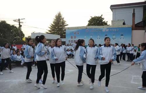 陜西工貿(mào)職業(yè)中等專業(yè)學(xué)校（陜西工貿(mào)培訓(xùn)學(xué)院）