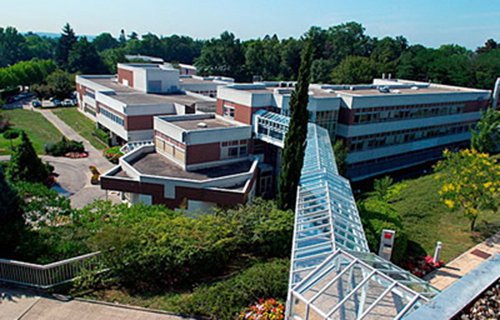 張掖市萬(wàn)通職業(yè)技術(shù)學(xué)校