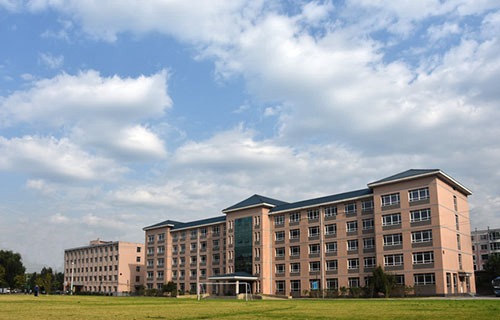 新疆兵團(tuán)警官高等專(zhuān)科學(xué)校