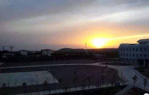 山西省忻州創(chuàng)奇學(xué)校