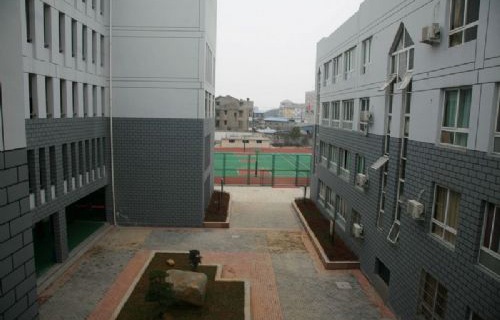 鹿城職業(yè)技術(shù)學(xué)校