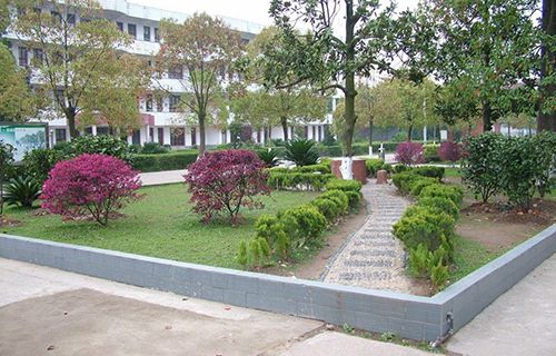 天成職業(yè)技術(shù)學(xué)校