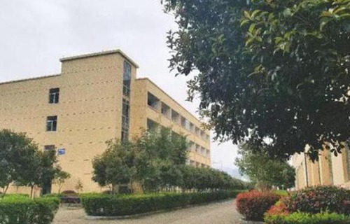 天成職業(yè)技術(shù)學(xué)校