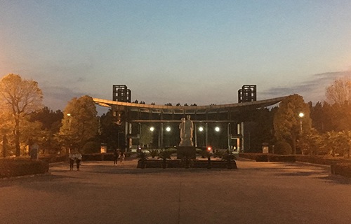 新疆農(nóng)墾中專學(xué)校