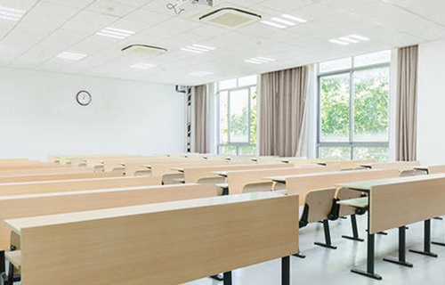 新疆維吾爾自治區(qū)供銷學(xué)校