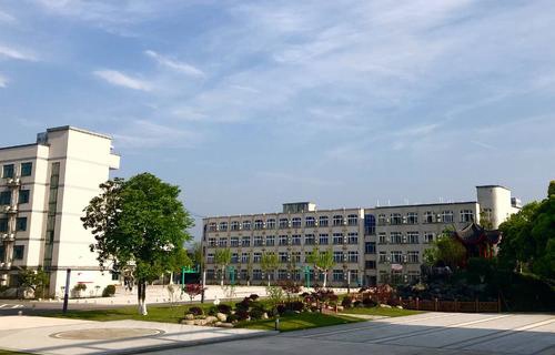 金華九峰職業(yè)技術(shù)學(xué)校