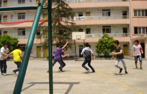 浙江工貿(mào)技師學(xué)院