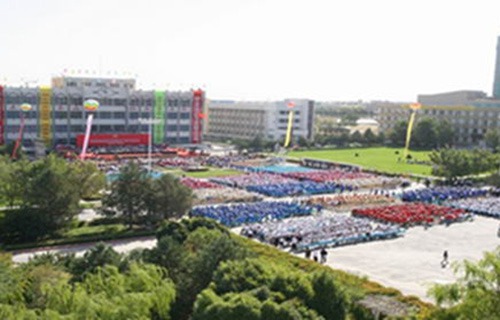 克拉瑪依職業(yè)技術(shù)學(xué)校