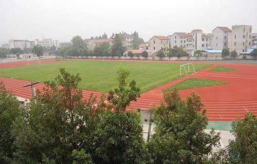 吐魯番地區(qū)中等職業(yè)技術(shù)學校