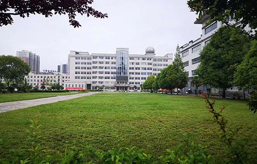 晉中市榆次區(qū)經(jīng)緯技校