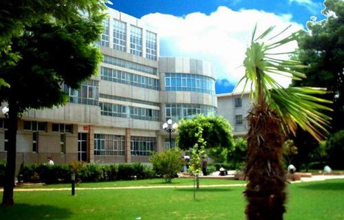 甘肅建筑材料工業(yè)學(xué)校