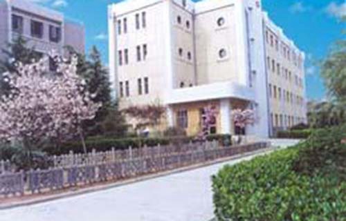 甘肅醫(yī)藥學(xué)校