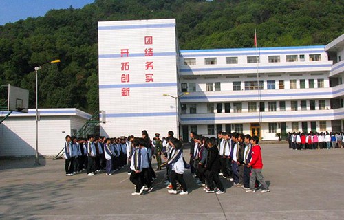 浙江醫(yī)藥技術(shù)學(xué)校