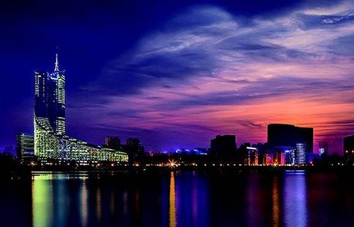 新疆喀什財(cái)貿(mào)學(xué)校