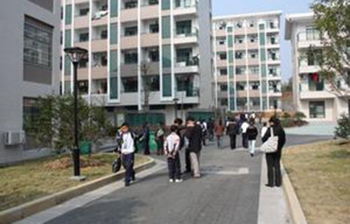 臨安交口職業(yè)高級中學