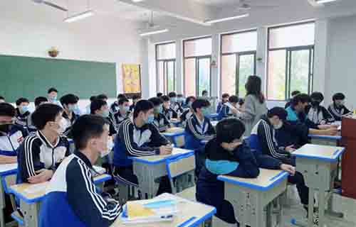 寧波北侖弘途技工學(xué)校