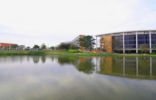 寧波奉化區(qū)技工學校