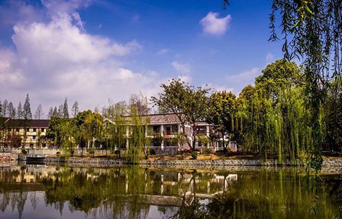 合水職業(yè)中學(xué)