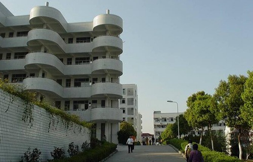 縉云工藝美術(shù)學校