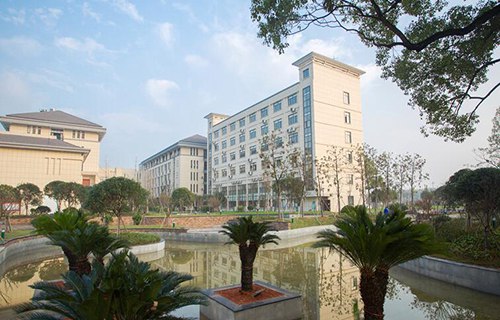 龍游縣職業(yè)技術學校