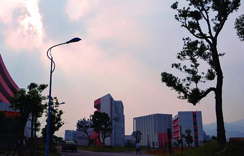 湖州藝術(shù)與設(shè)計(jì)學(xué)校