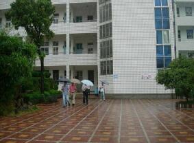 蒼南縣金鄉(xiāng)職業(yè)學(xué)校