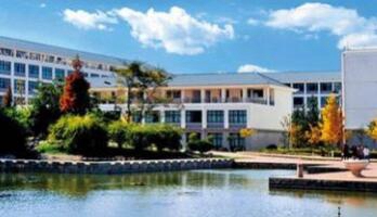 西安技師學(xué)院未來(lái)學(xué)院