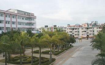 云南省普洱衛(wèi)生學(xué)校