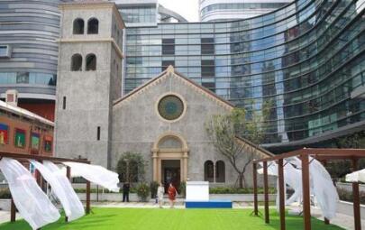 西寧現(xiàn)代服裝女子學(xué)校