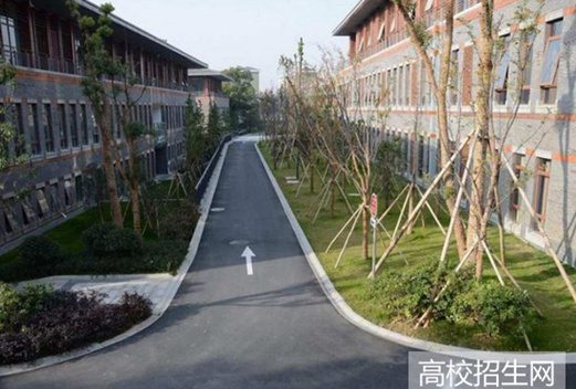 杭州萬(wàn)向職業(yè)技術(shù)學(xué)院