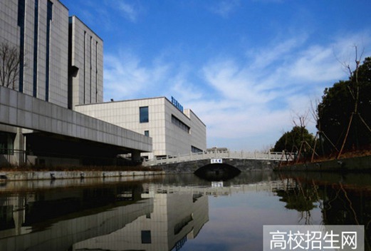 安徽國際商務(wù)職業(yè)學(xué)院