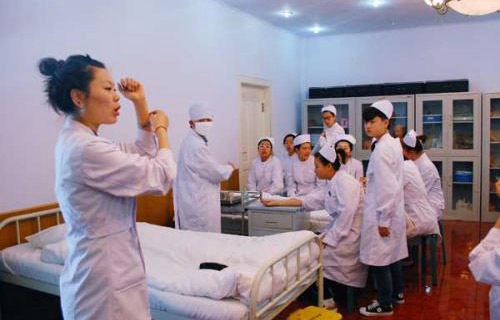 哈爾濱現(xiàn)代醫(yī)護衛(wèi)生學校