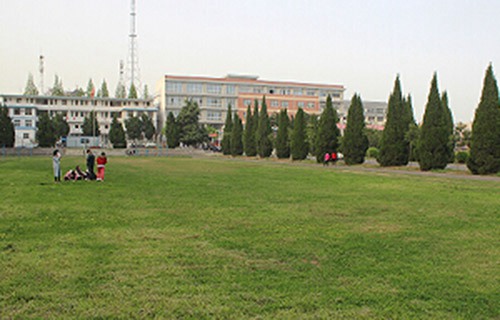 安徽機(jī)電工程學(xué)校