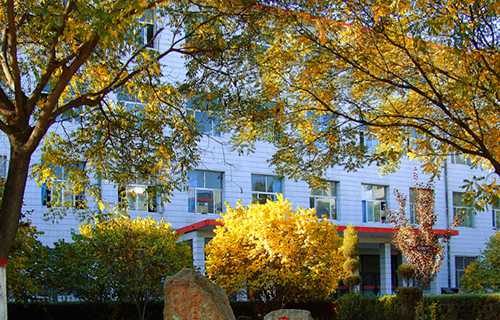 牡丹江工藝美術(shù)學(xué)校