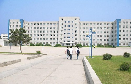 伊春市職業(yè)技術(shù)教育中心學(xué)校