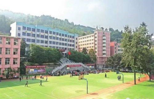 鐵力市職業(yè)教育中心學校