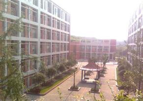 樂(lè)清柳市職業(yè)技術(shù)學(xué)校