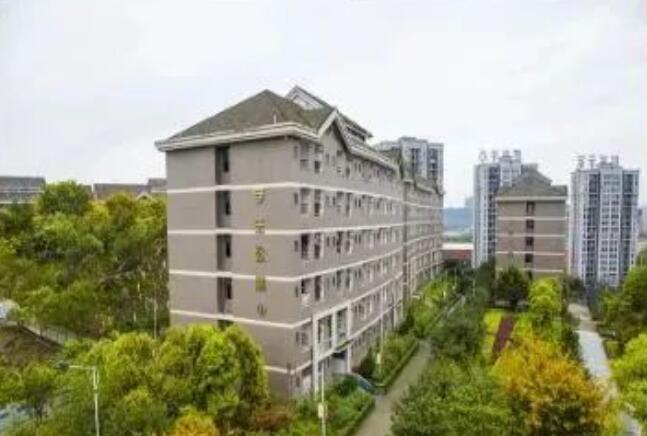 重慶市涪陵區(qū)職業(yè)教育中心