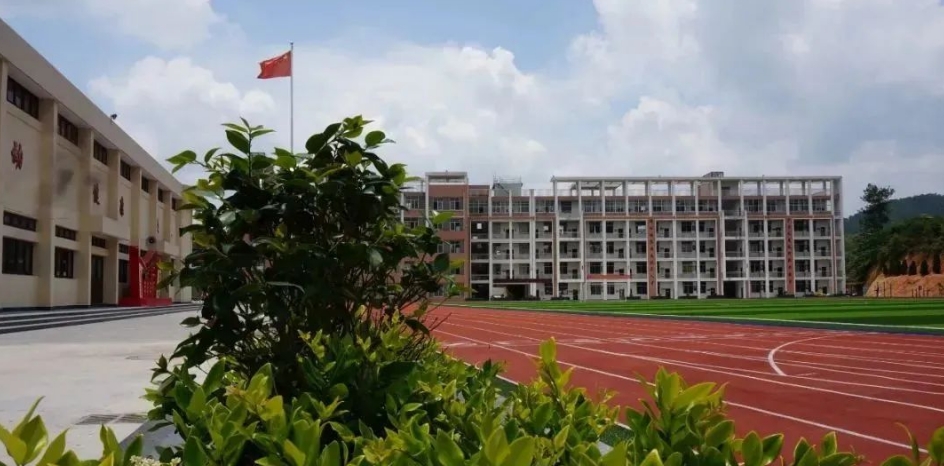 福建中職升學(xué)資訊：福建九地市中職升學(xué)率排名第一的學(xué)校來(lái)了!