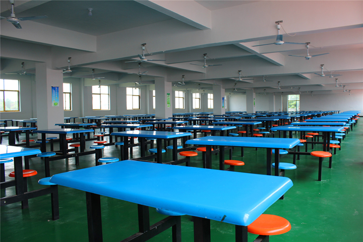 鷹潭衛(wèi)生學(xué)校